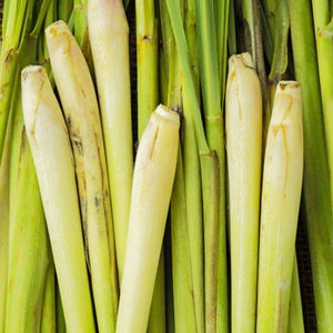 Organic lemongrass essential oil
